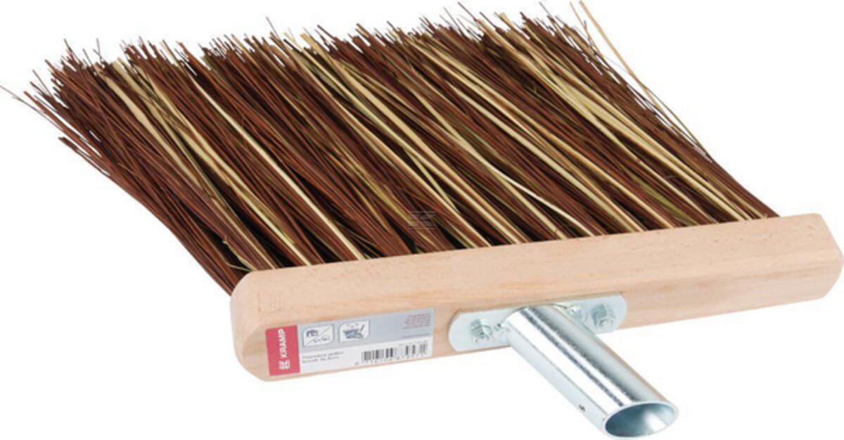 Stable gutter brush