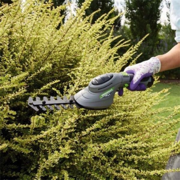 Battery-Powered Lawn/Shrub Trimmer With Telescopic Handle