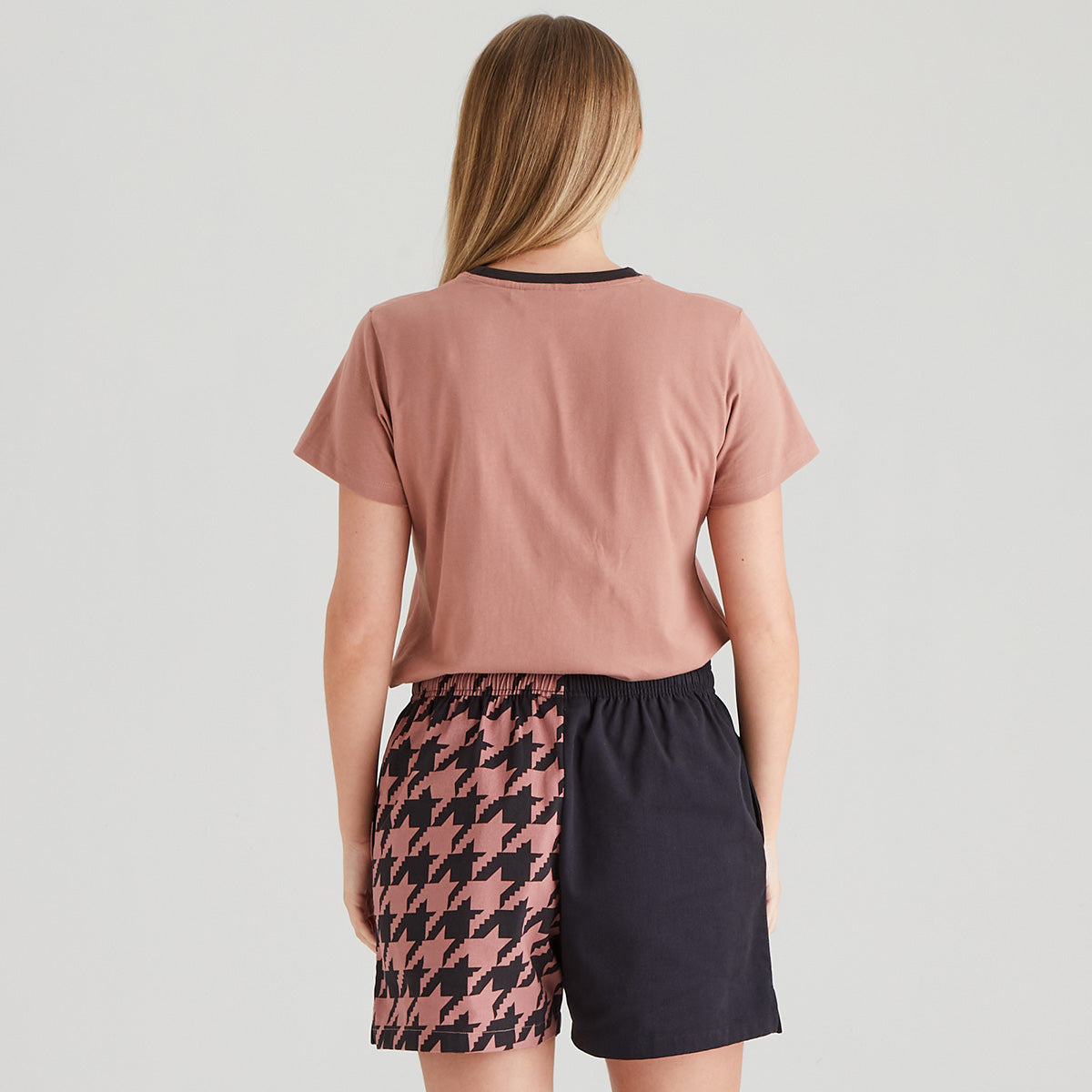 Ridgeline Backslider Shorts – Black Print