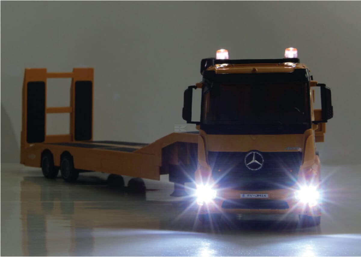 Jamara Flat Bed Truck Mercedes Arocs 1:20 2,4G