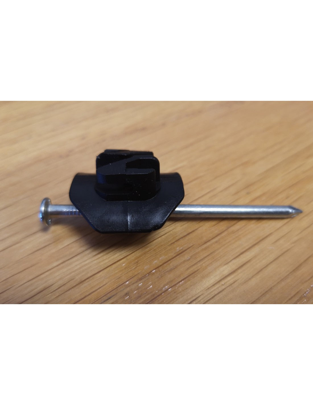 Nail-On Insulator 50Pk