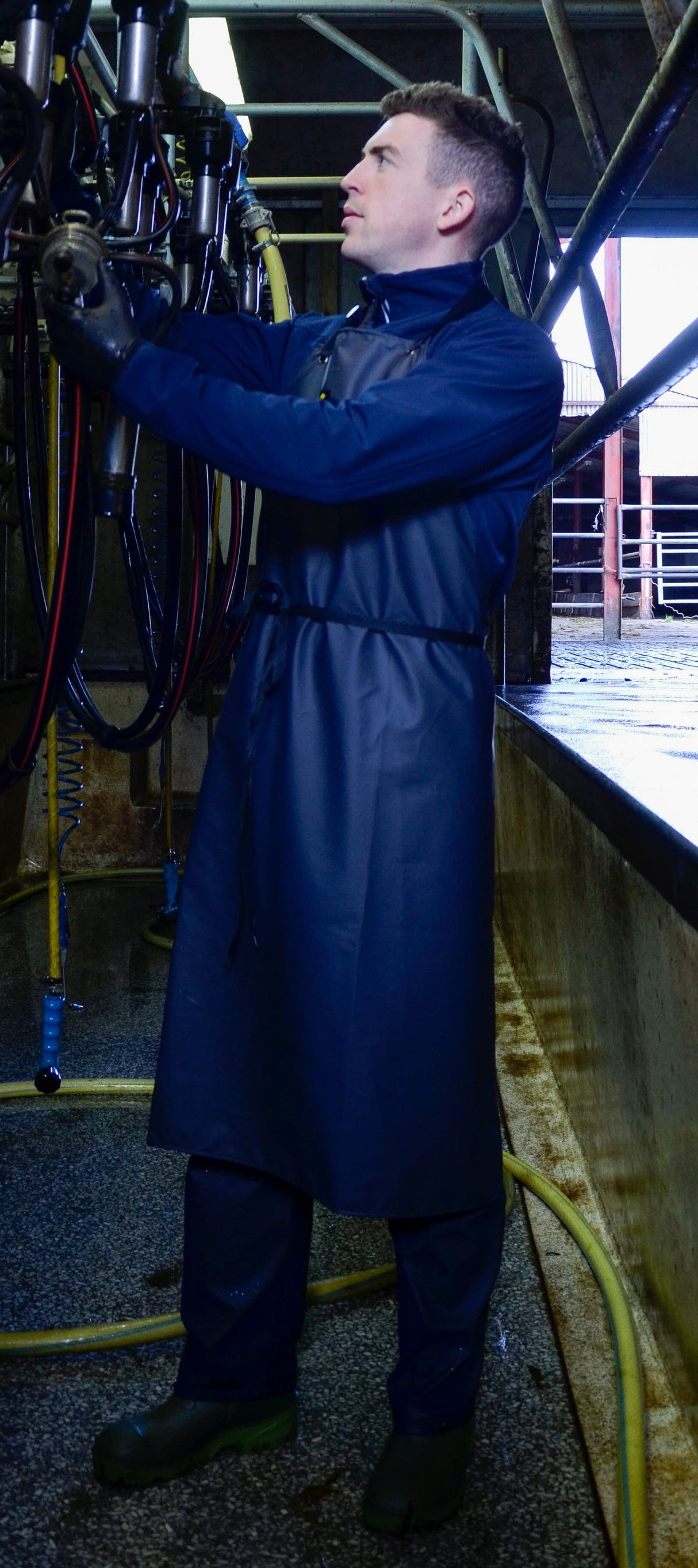 FarmTrak Parlour Apron Navy