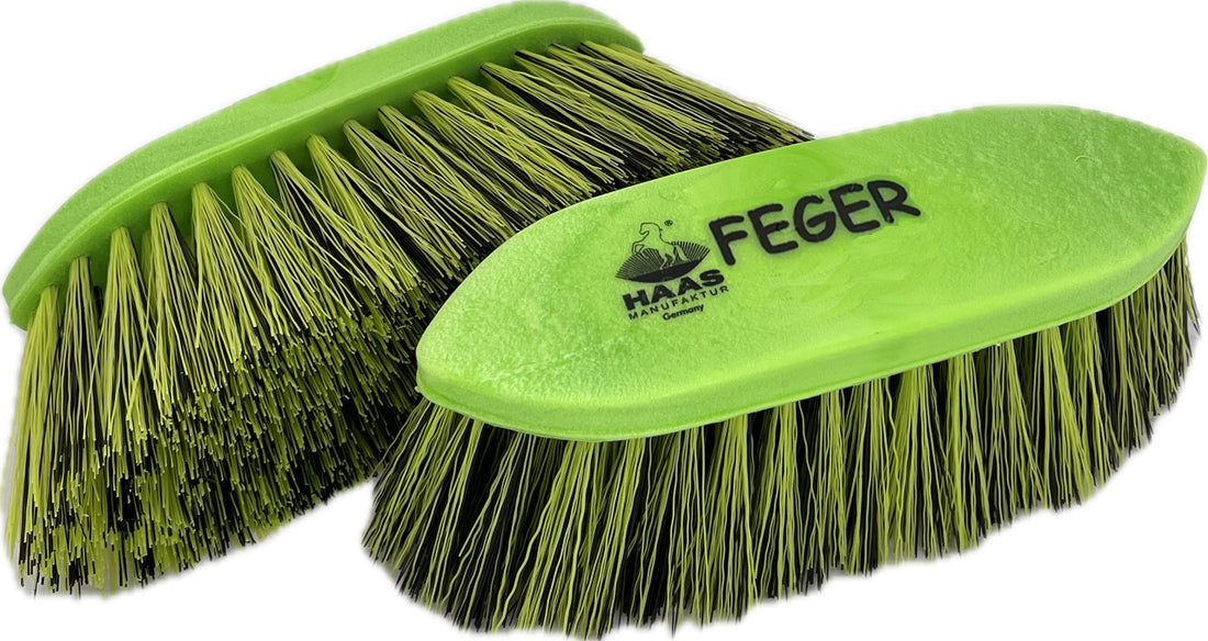 Large Mane/Dandy Brush