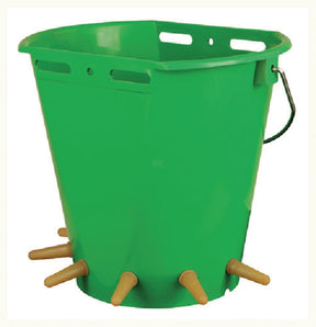 Lamb feeding bucket