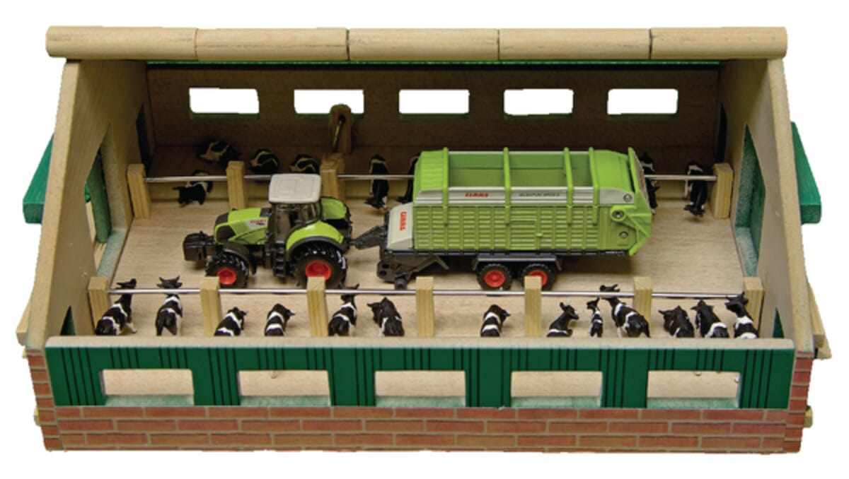 Kids Globe 610492 Wooden cattle shed 1:87