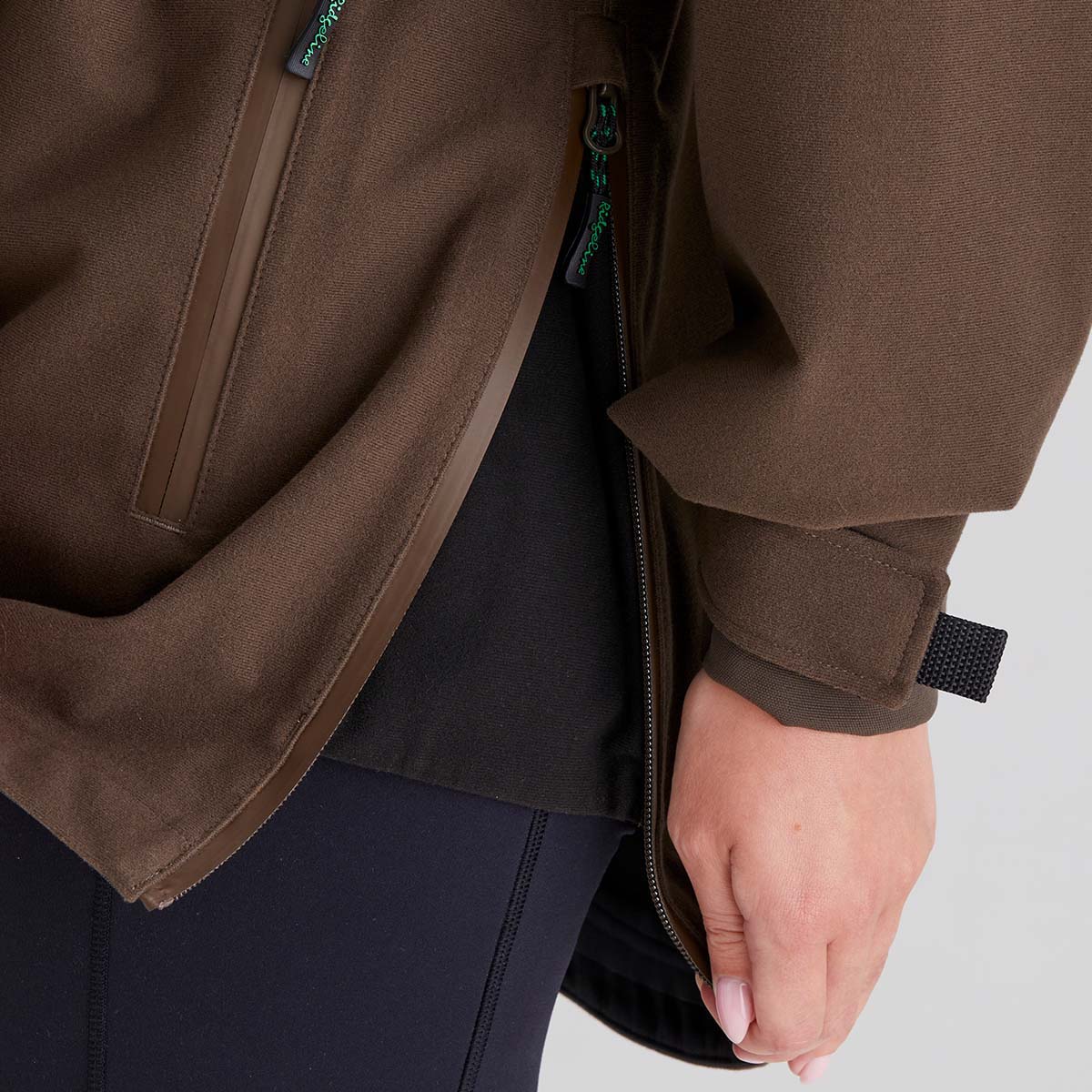 Women's Monsoon Classic Smock Bark (2025)