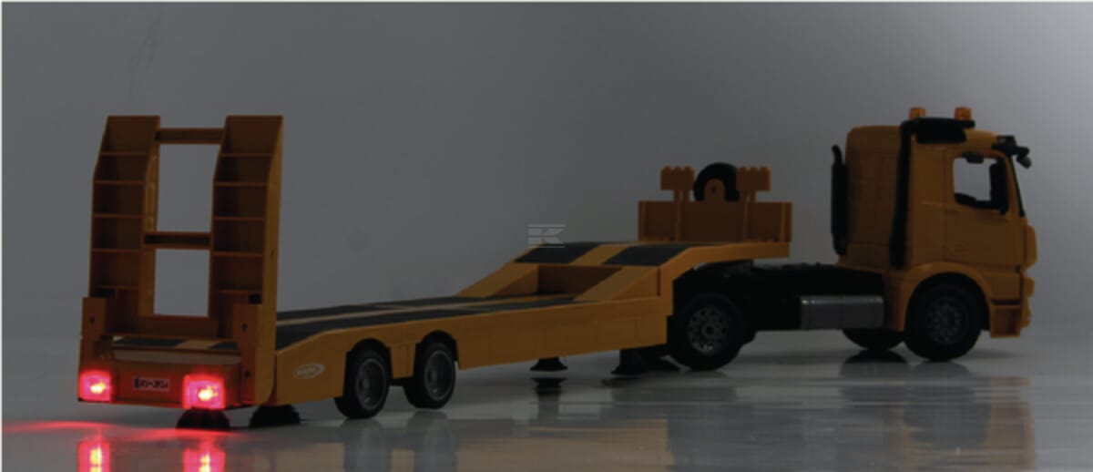 Jamara Flat Bed Truck Mercedes Arocs 1:20 2,4G