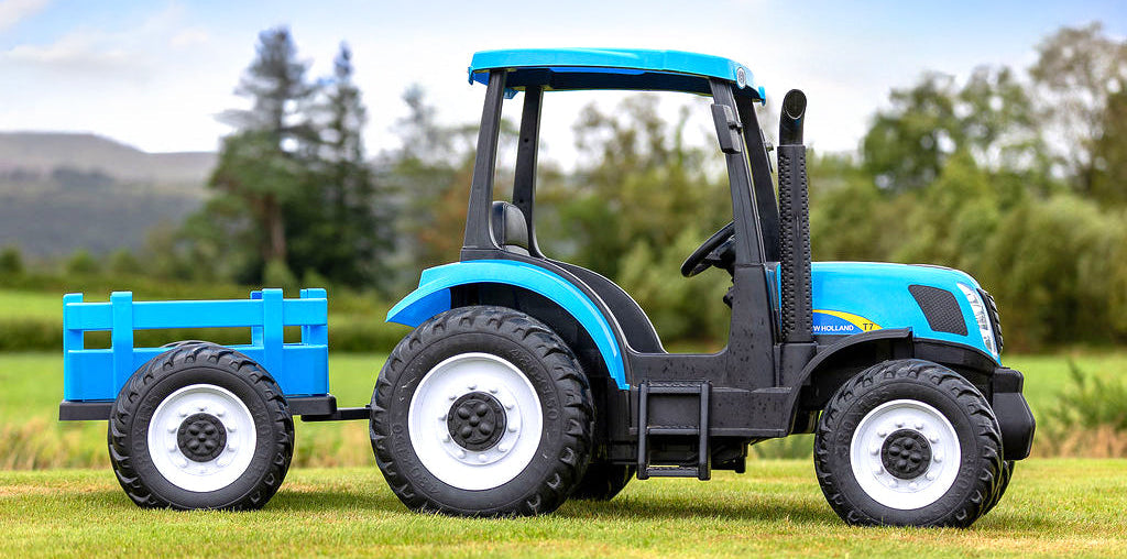 Pre-Order: New Holland 24V Electric Blue Tractor and Trailer (Trailer Included)