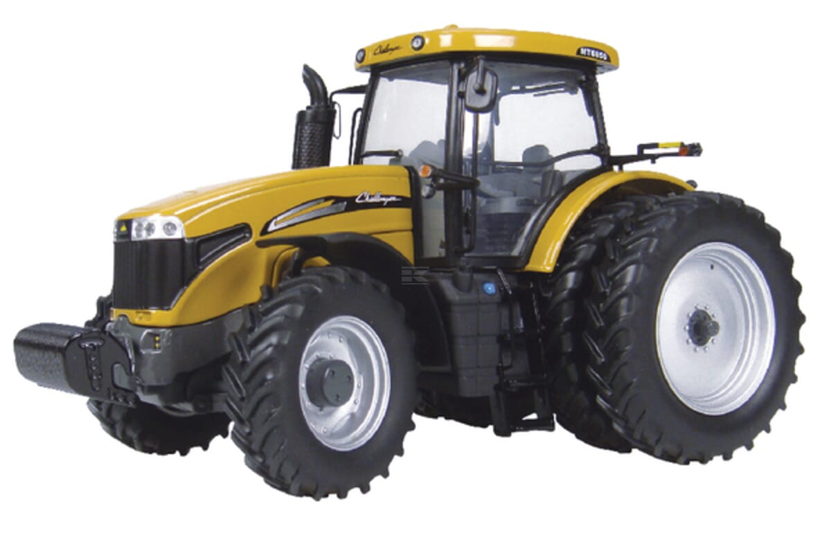 Universal Hobbies UH4145 Challenger MT685D with rear dual wheels