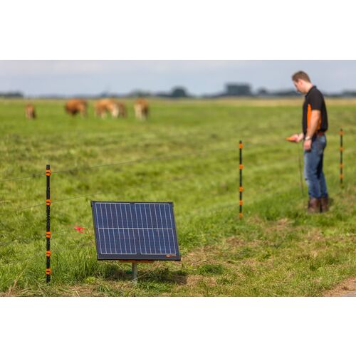Gallagher S400 Solar Electric Fence Charger