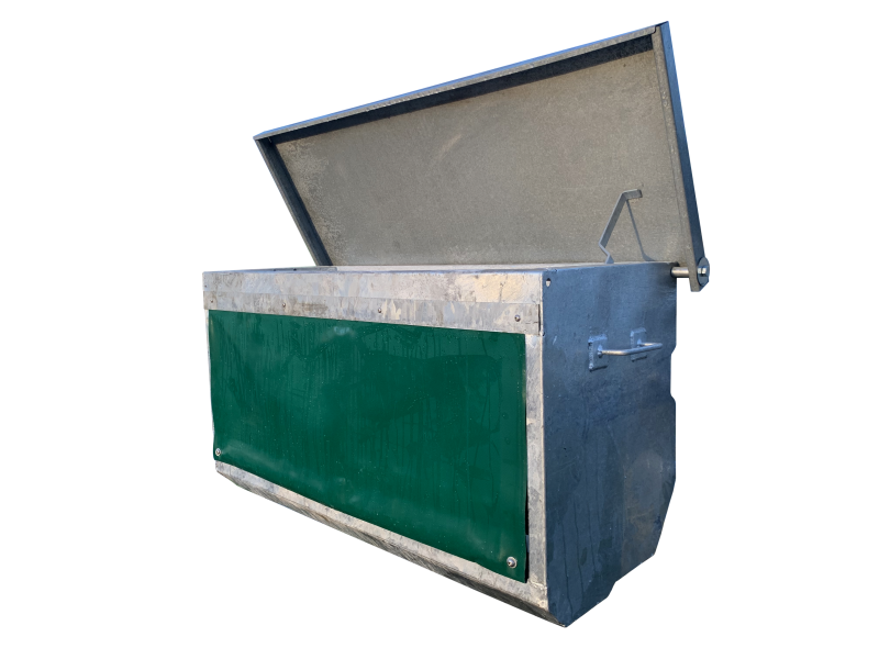 CALF FEEDER BOX