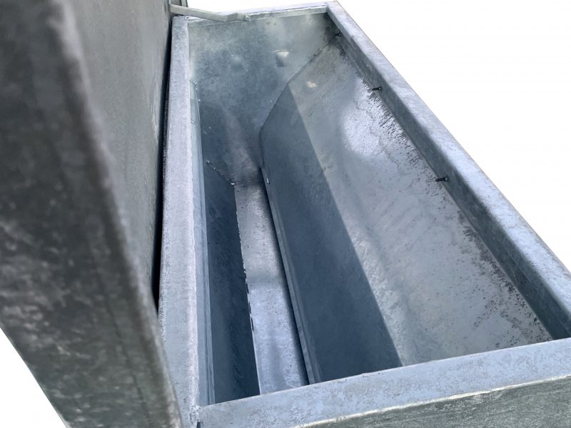 CALF FEEDER BOX