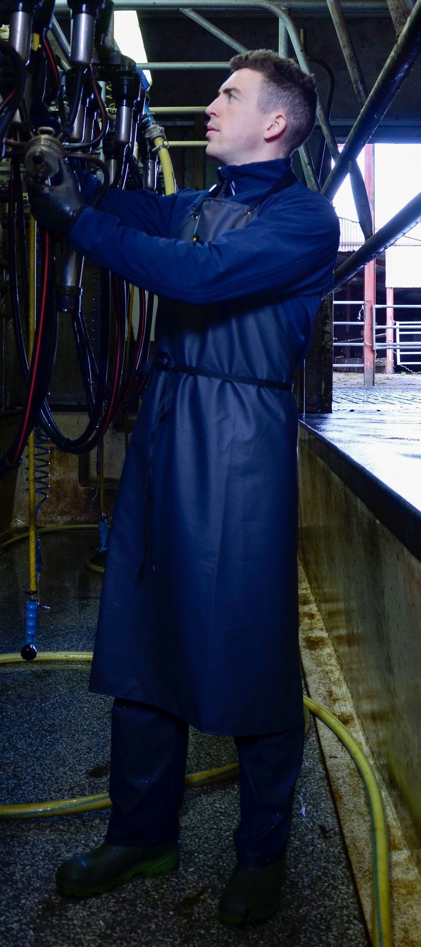 FarmTrak Parlour Apron Navy